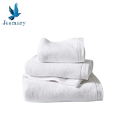 KHĂN TẮM KHÁCH SẠN GIÁ TỐT THÁNG 4